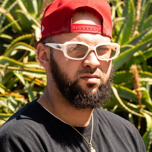 Trendy Beige Rectangle Men Women Trendy Luxury Rave Y2K Fashion Sunglasses - Picture 5 of 5